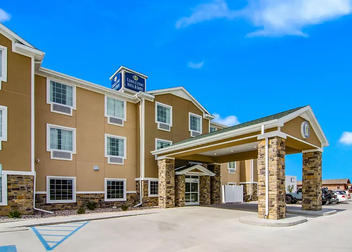 Cobblestone Hotel & Suites - Torrington